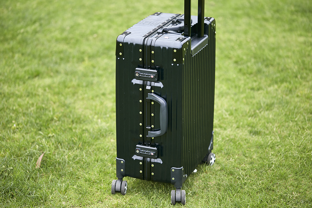 Airwheel SR5 power assisted luggage(6).