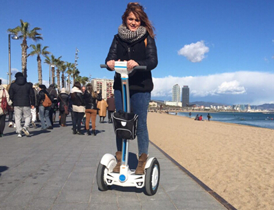 o ato de juventude à prática! Airwheel shopping para enviar 50 cupons de limiar-livre, outro 1 Yuan para comprar 199 packs, parceiros e ent?o o que! equilíbrio de poder El poder Airwheel do carro, juntamente com a juventude deixa um rastro!