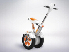 Cet outil de voyage intelligent et portable a fait une percée pour le champ électrique conventionnelle de la scooter auto-équilibrage.