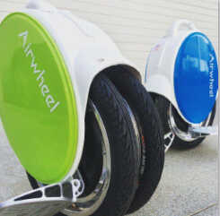  Airwheel 지능형 스쿠터 는 일종의 상태--예술의 통근 수단 필요한 현장에 나타납니다.