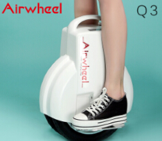 어쨌든, Airwheel 전기 각자 균형 스쿠터 현대 도시 생활의 또 다른 그림으로 시를 제공 하기 위해 노력 하.