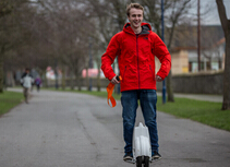 Grâce au travail acharné des années, Airwheel a publié plusieurs séries de scooter électrique, par exemple X série, série Q, série S et plus tard une série.