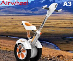 Airwheel scooter intelligent a l'air de première classe sur le marché du scooter, qui n'est pas rugueux ou démodés du tout.