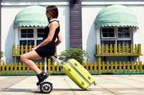 Postura sentada de Airwheel elétrico walkcar S6 torna a vida da cidade as pessoas mais colorido