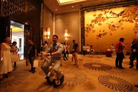 электрический одноколесном велосипеде