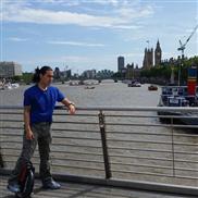 سكوتر بعجلة مفردة 