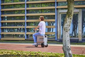 Airwheel SE3 intelligent robot suitcase