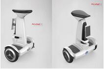 Airwheel выкатили S9 службы робот на CeBIT 2016 давая больше, чем вы думаете