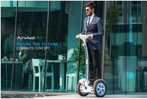 Einem normalen Arbeitstag mit Airwheel S3 intelligente Roller mit zwei Rädern