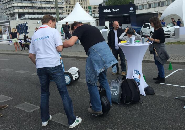 Airwheel a commencé avec les scooters d’une roue. 