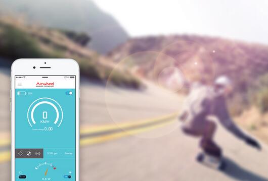 Con la nascita di Airwheel M3, non è necessario andare avanti spingendo contro il terreno skateboarder. 