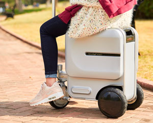 Airwheel SE3 ride on suitcase