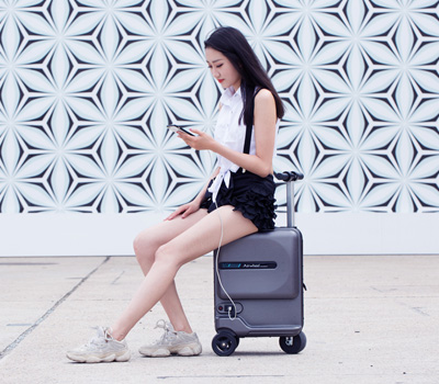 Airwheel SE3Mini rideable luggage